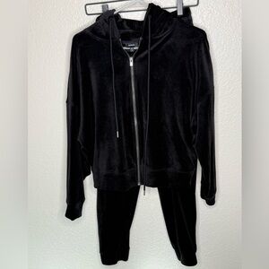 Express Women’s Velour 2piece Matching Set Size XS Black NWOT